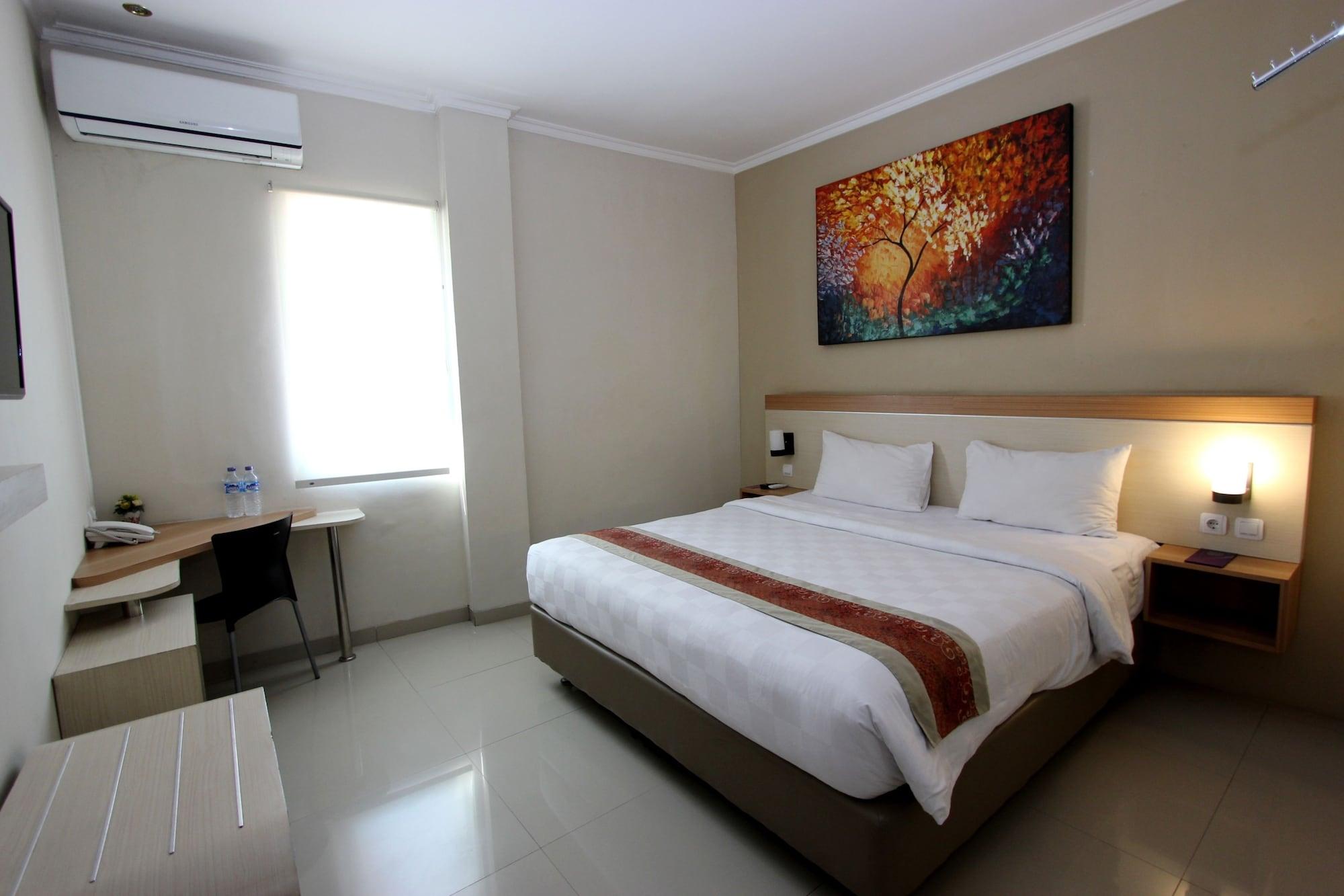 Laxston Hotel Джокякарта Екстериор снимка