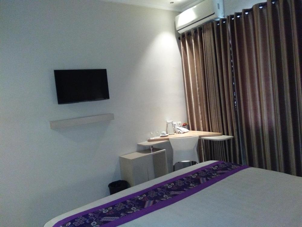 Laxston Hotel Джокякарта Екстериор снимка